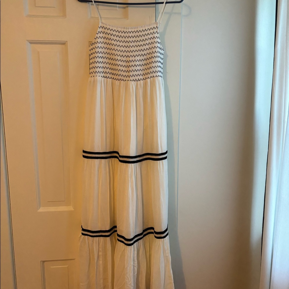 Umgee NWT cream/black maxi dress